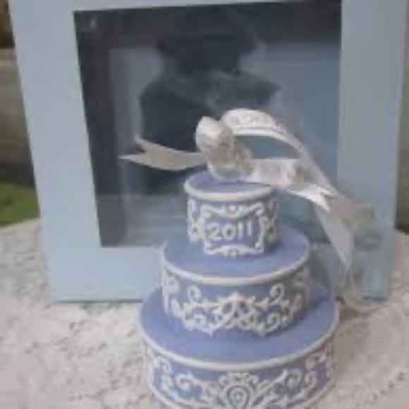 2011 Wedgwood Our First Christmas Ornament - Picture 1 of 1